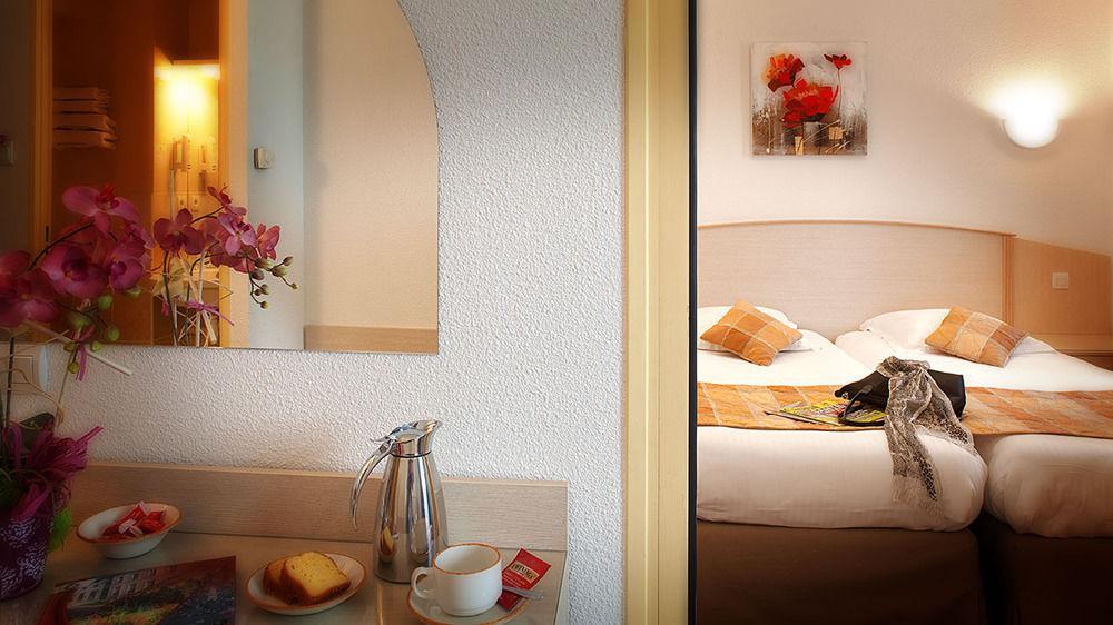 Hotel Le Kolibri ตูร์นุส ภายนอก รูปภาพ